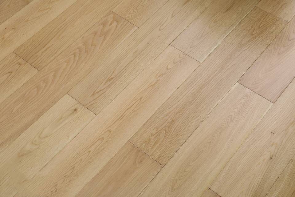 橡木仿古實(shí)木地板怎么樣？
