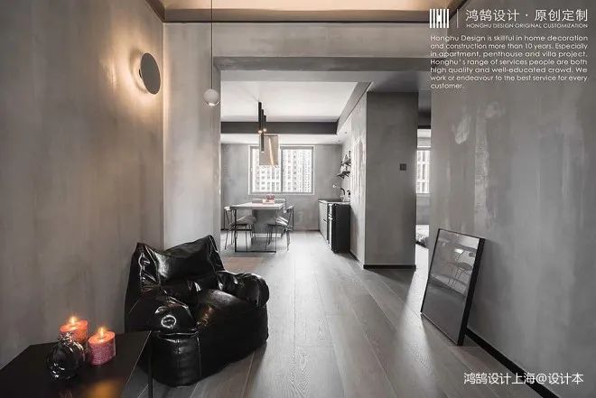 上海夫妻花25萬把家裝成“毛坯房”，無客廳+無中廚+無主燈，太太太太酷了！